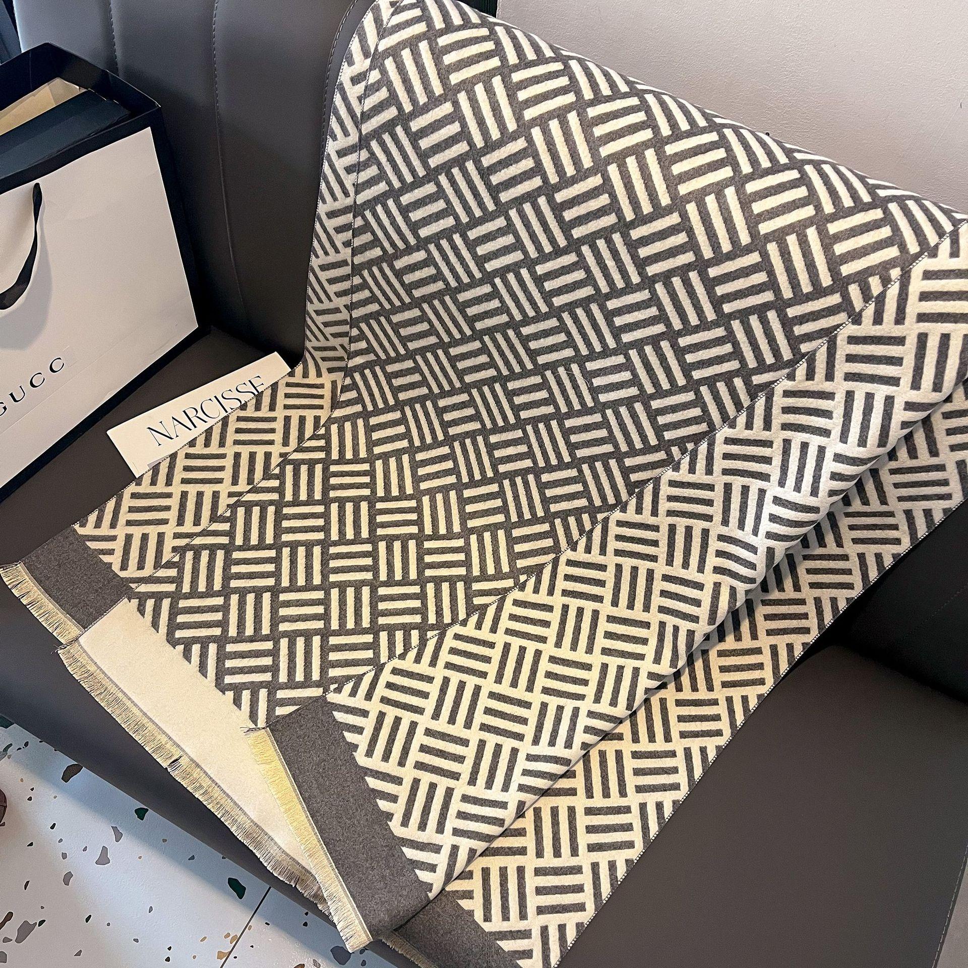 

Premium Sense Thickened Imitation Cashmere Scarf Women S Thickened Warm Scarf Versatile Fashion Dual-Purpose Shawl Batch 180*65cm