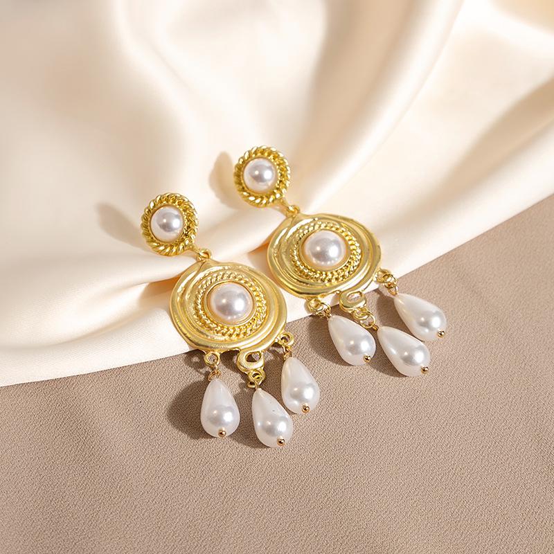 European & American Retro Textured Metal Pendant Earrings with Water Drop Pearl