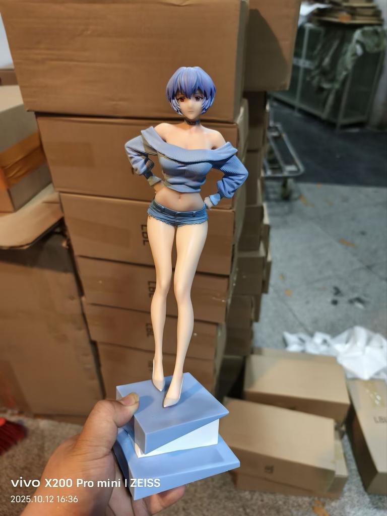 30cm Hard PVC Anime Pilot Girl Figure Detailed Painted Collectible Model For Adult Collectors Shelf Desk Display Birthday