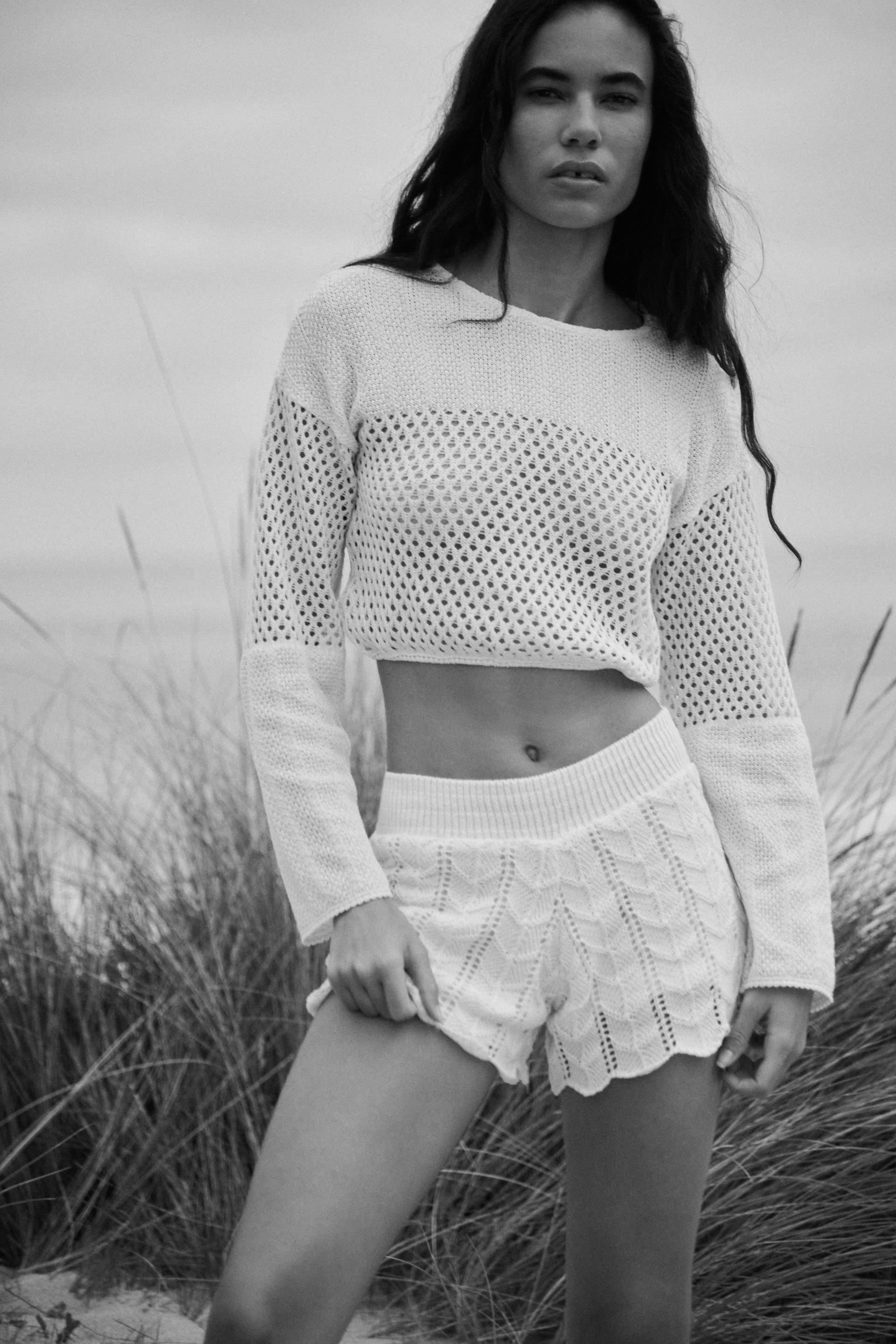 

ТОП, ВЯЗАННЫЙ КРЮЧКОМ