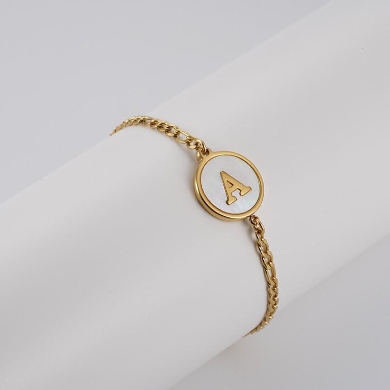 Pulsera Redonda de Acero Inoxidable 18K Europea con Letra para Mujer - Joyería de Mano Moderna y Elegante