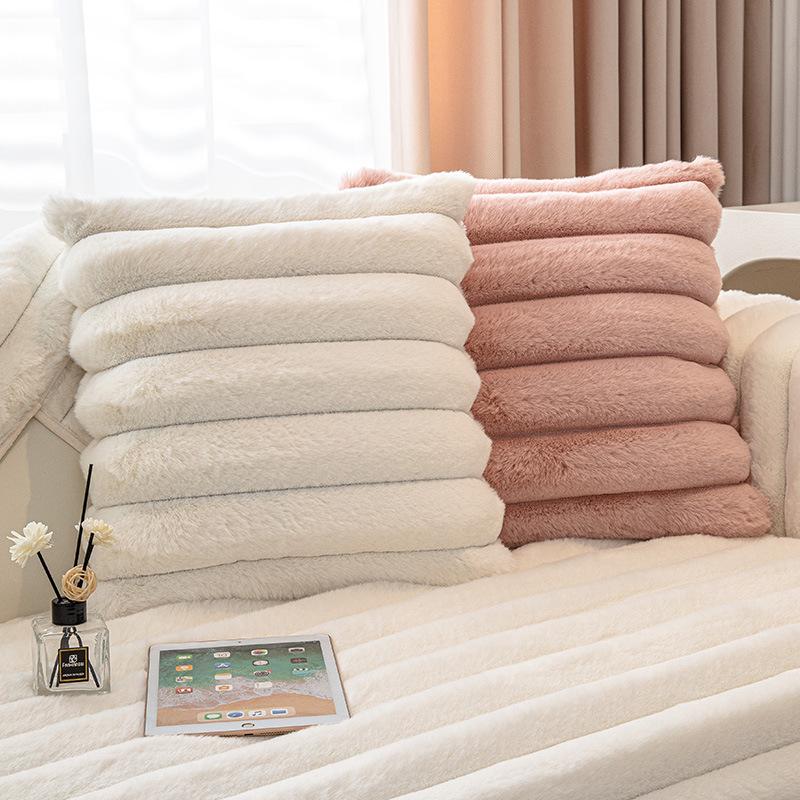 Plush Winter Sofa Cushion Non-Slip Solid Wood Leather Sofa Cover Simple and Light Luxury High-End Cushion