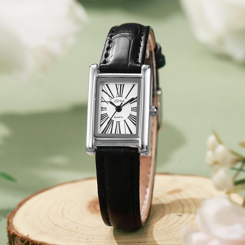 Retro Niche Quartz Women's Watch: Stylish, Versatile, Square Design for Fashionable Workplaces