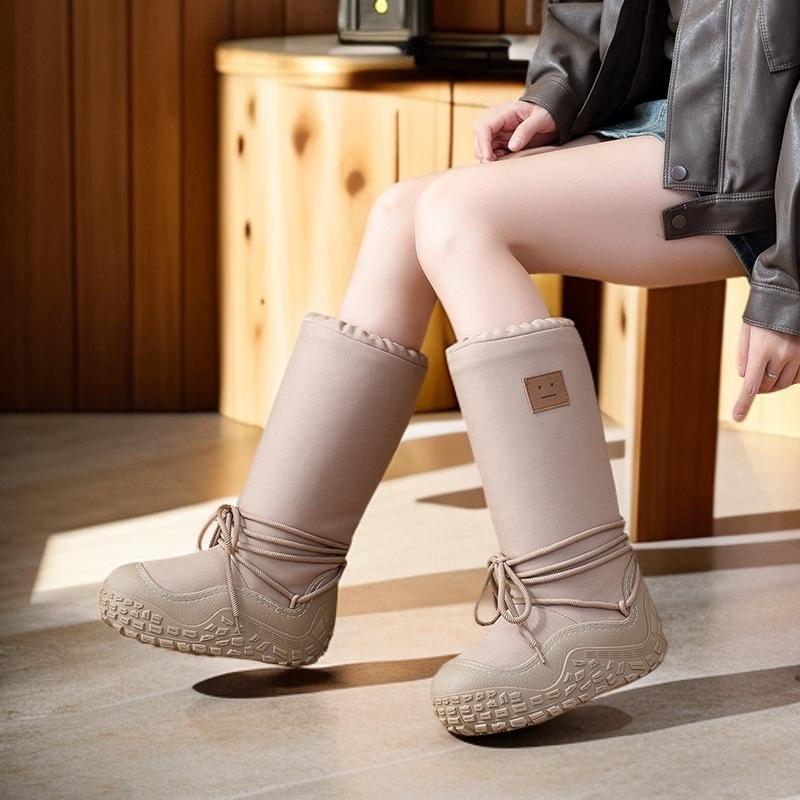 Big Northeast Explosion Smiley Face Snow Boots 2025 Winter Tall Tube Niche Thick-soled Fat Bread Cotton Shoes Long Boots Women