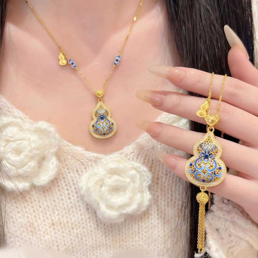High-end Chinese-style Fortune Gourd Tassel Pendant Accessory Necklace, Collarbone Chain, Light Luxury Versatile Gold Accessory for Women