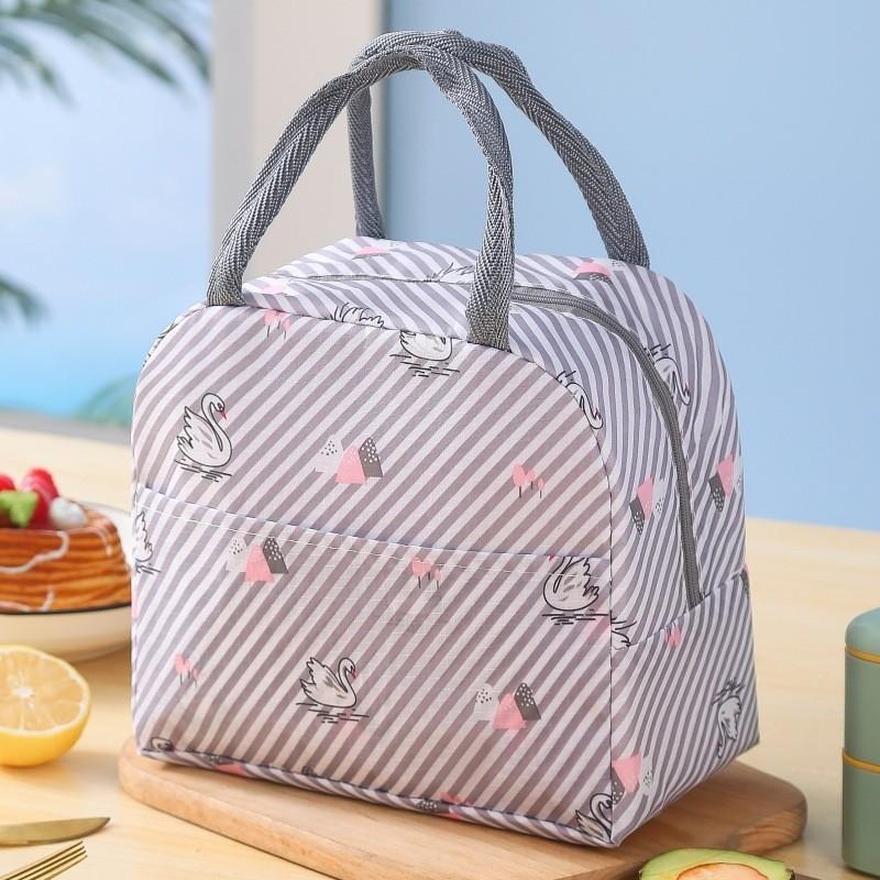 Stylish Countryside Pattern Thermal Lunch Tote For School And Work With Multi-functional Features
