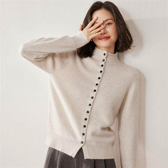 Women's Luxury Cashmere Knit Cardigan - Solid Color, Half-High Neck, Single-Breasted, Loose, Slimming, Versatile Sweater Coat