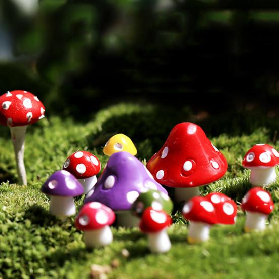 10Pcs/Set Miniature Mushroom Ornament Simulated Mini Mushroom Figurine Colored Mushroom Statue for Potted Plants Micro Landscape