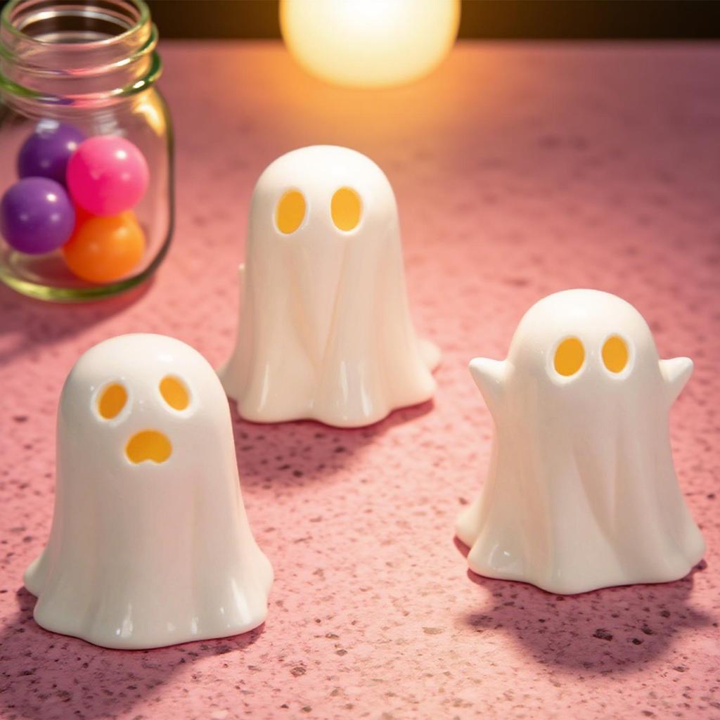 Halloween Ghost LED Light Up Halloween Decor Creative Glowing Ghost Ornament Illuminated Halloween Gift Desktop Home Decoration