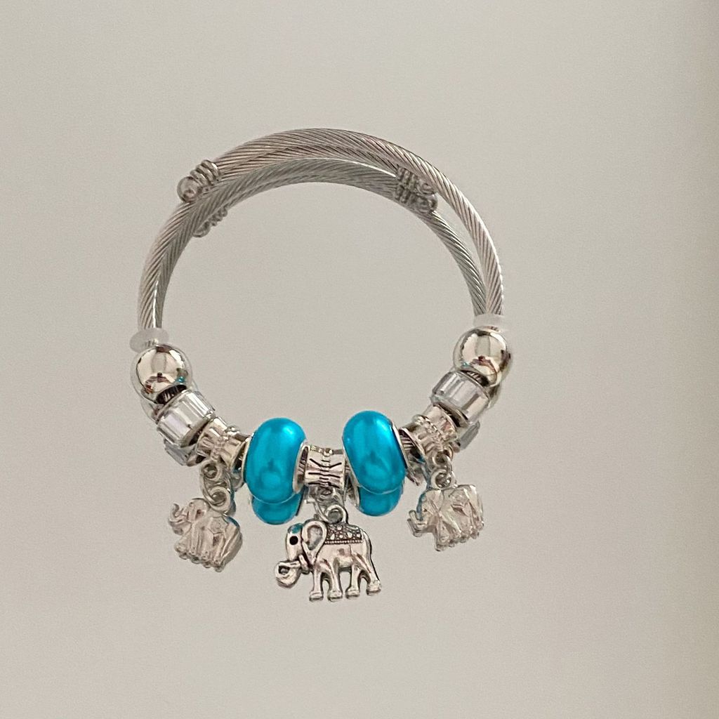 Modern Elephant Bead Bracelet With Stainless Steel Material For Fashion Casual Wear