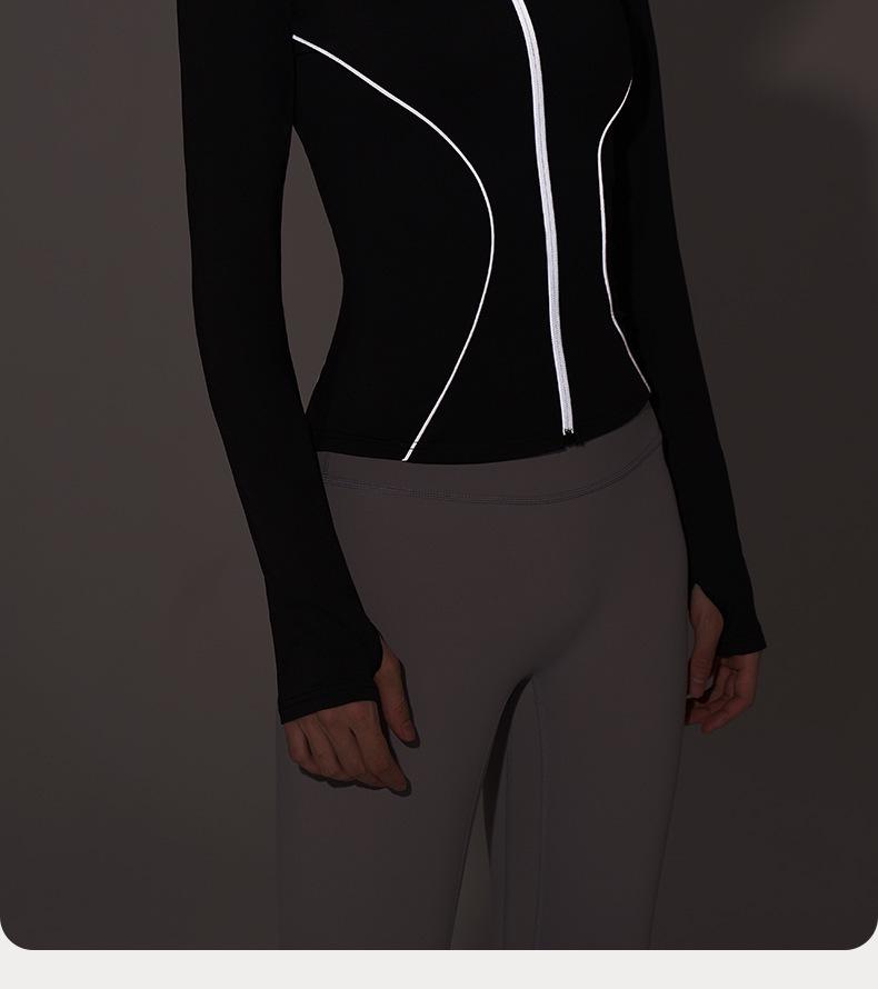 Spring Peach Sports Jacket: Stand-Up Collar, Slim Fit, Reflective, Long Sleeve, Windproof for Yoga, Running, and Cycling.