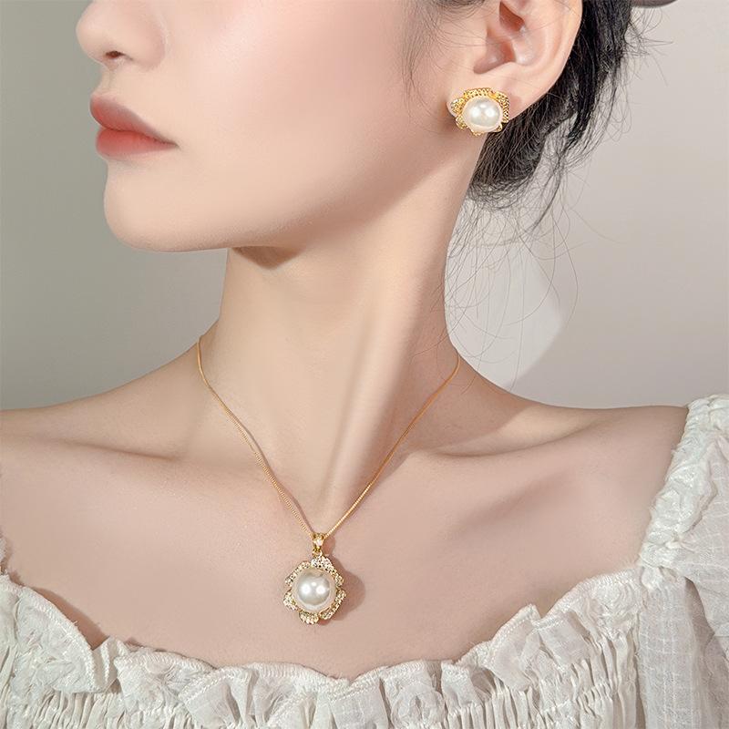 Jewelry Pearl Set Necklace Earrings Jewelry Women'S Australian White Bead Pendant Earrings Premium Sense