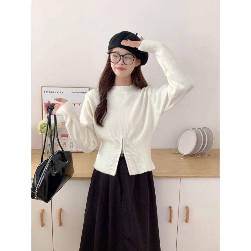 Autumn and winter new round neck long-sleeved soft waxy hem split design sense small pullover femininity casual top outer wear
