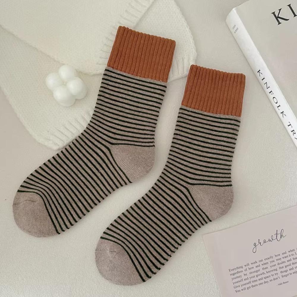 

Sweet Style Women s Socks Middle Tube Mid-tube Stockings New Striped Print Socks Winter Style 5