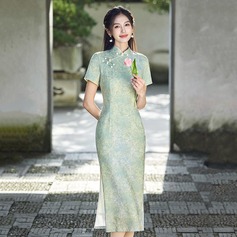 Guofeng Daily New Chinese Long Improved Cheongsam New Women's Retro Slim Short Sleeve Walk Show Spring and Summer