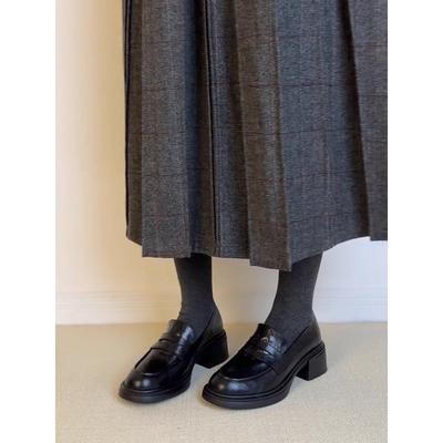 Напівчеревики – Напівчеревики