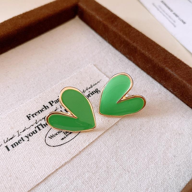 Ankola red oil dripping love earrings new Hong Kong style retro ear buckles autumn and winter earrings autumn and winter