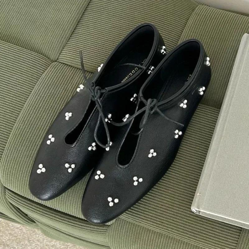 

Мода Мода Дизайнерский бренд Клепки Балетки Женские Удобные Мягкая подошва Туфли Мэри Джейн Элегантные Неглубокие Перекрестная шнуровка Балетки Zapatos Mujer 35 чёрный