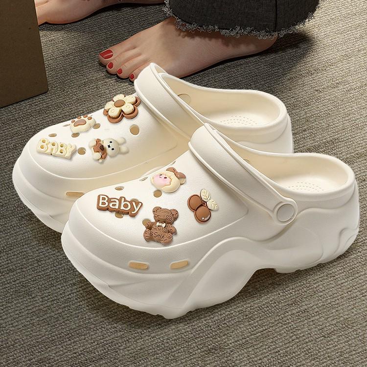 2025 Trendy Xiaohongshu Influencer Cute Cartoon Non-slip Thick-soled Summer Outdoor Closed-toe Slippers