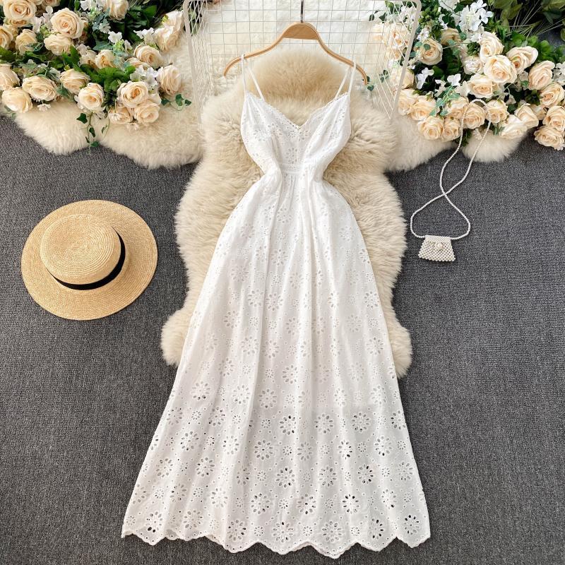 Hollow Floral Sexy Neck Backless Halter Dress Women's Holiday Style Long Dress