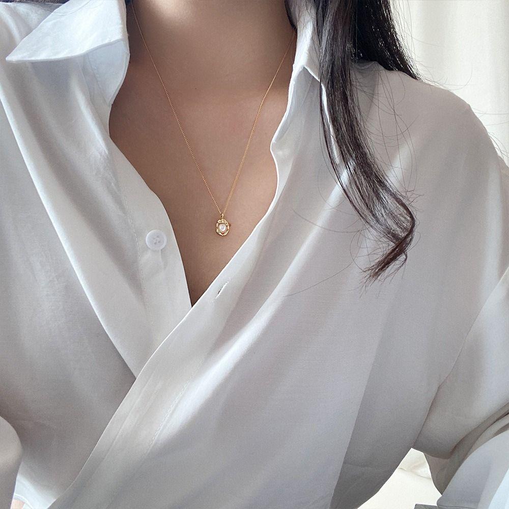 Geometric Zinc Zinc Alloy Pearl Necklace Irregular Shell Jewelry Women Clavicle Necklace Korean Style Pendant