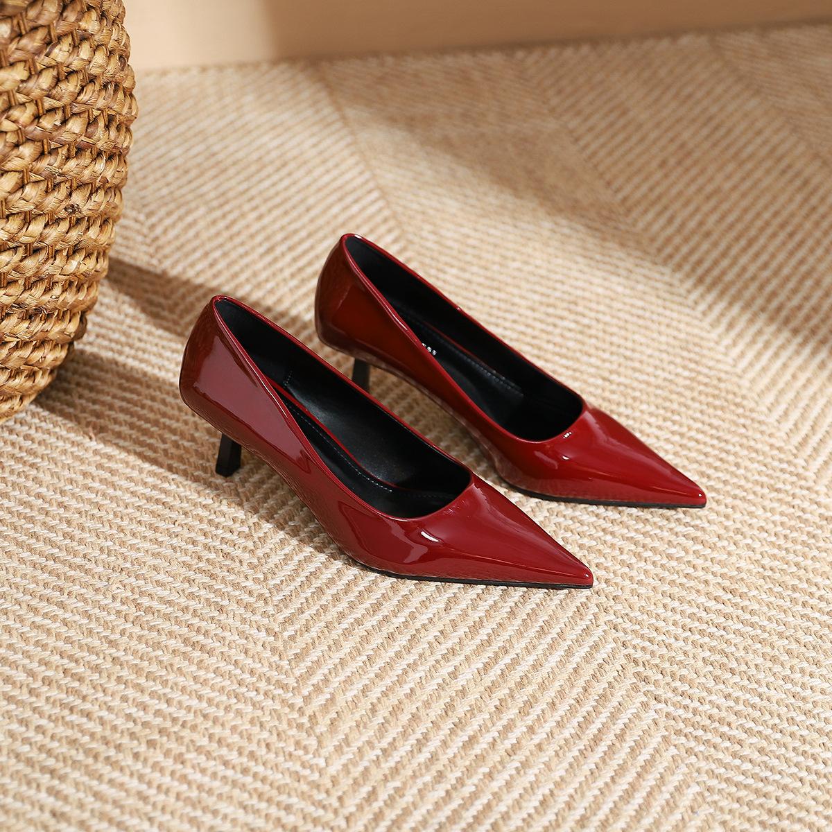 

326-2 Classic versatile patent leather pointed thin heel single shoes for women s new French shallow mouth medium heel single shoes for women 40 бордовый