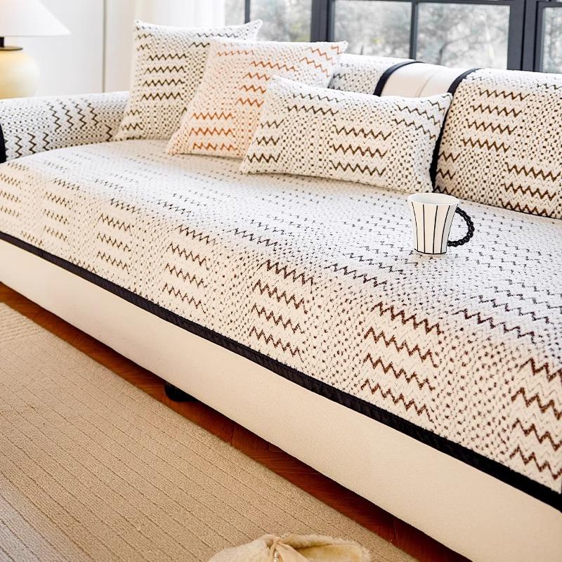 

Glutinous Rice Velvet Sofa Cushion, Universal In All Seasons, Non-Slip And Dirt-Resistant, Advanced Seat Cushion New Thickened Sofa Cover 70*70cm