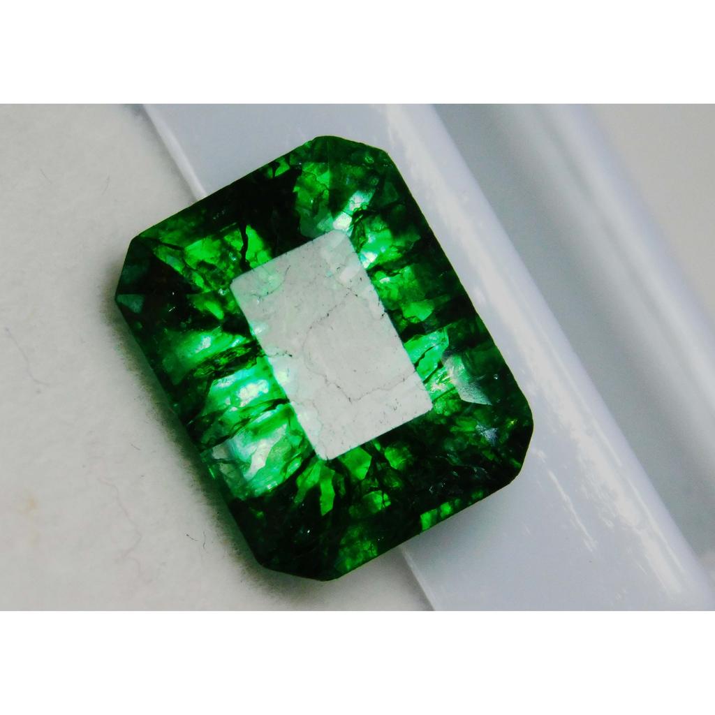 Natural Green Colombian Emerald 8.4ct Emerald Cut Certified Loose Gemstone