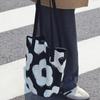 Original design large-capacity canvas bag black and white simple retro flower shoulder bag casual versatile literary bucket bag