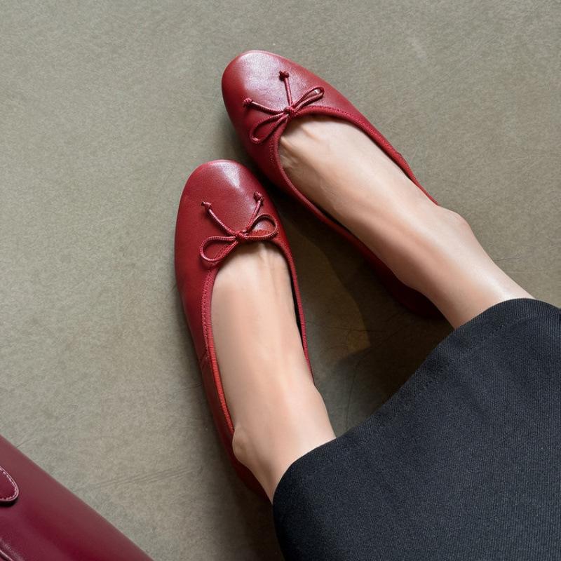 New four-season lazy shoes non-slip beef tendon sole large size single shoes women's low-top shallow mouth comfortable soft cowhide single shoes