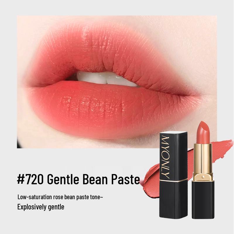 Velvet Matte Long-lasting Soft Mist Lipstick in Little Pepper Color