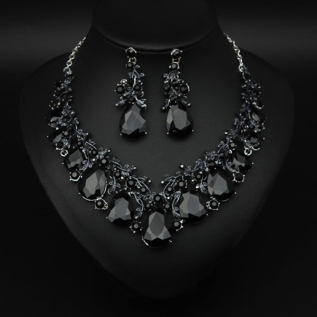 2026 European and American Fashion Temperament Versatile Gem Necklace Earrings Set Bridal Ball Dress Accessories