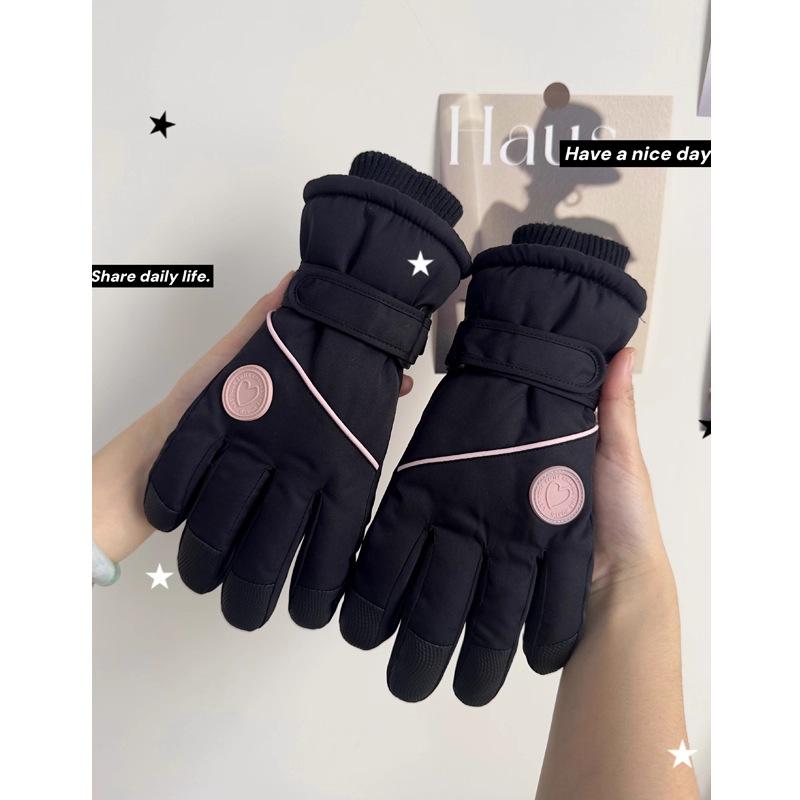 Cycling Gloves Winter Female Cute Warm Thickened Velvet Hiking Touch Screen Northeast Electric Car Cold Winter Skiing