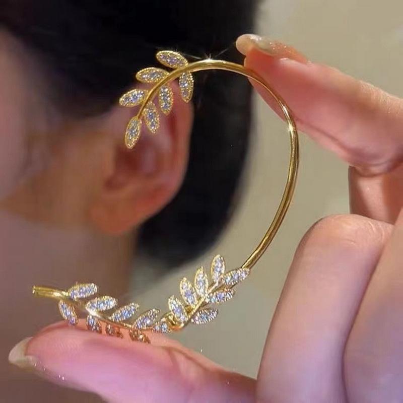 

Exquisite Sparkling Zircon Leaves Ear Cuff Stud Earring for Women Copper Color Cubic Zirconia Earrings Party Zircon