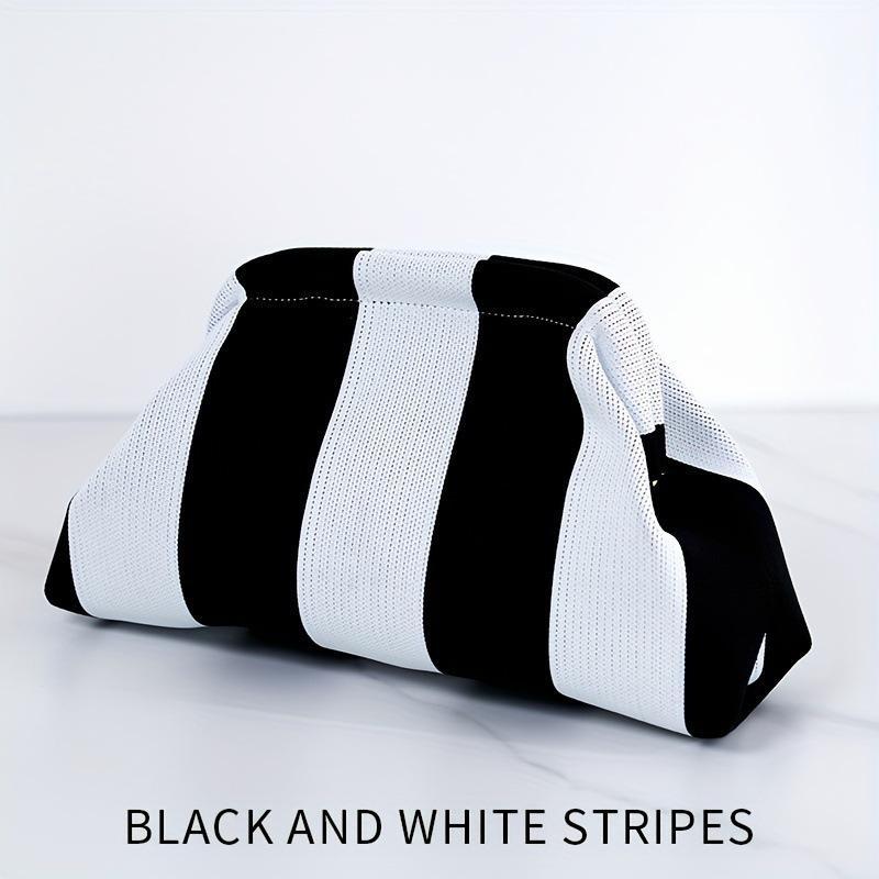 Polyester Cosmetic Clutch Bag Breathable Stain Resistant Large Capacity Makeup Bag for Ladies Daily Travel Gift
