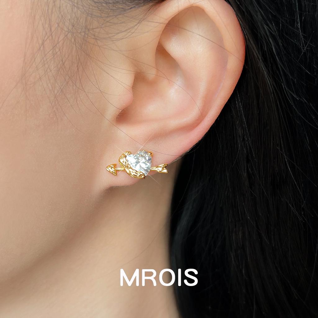 Cupid's Heart 18K Gold Zircon Heart Stud Earrings - Niche Light Luxury