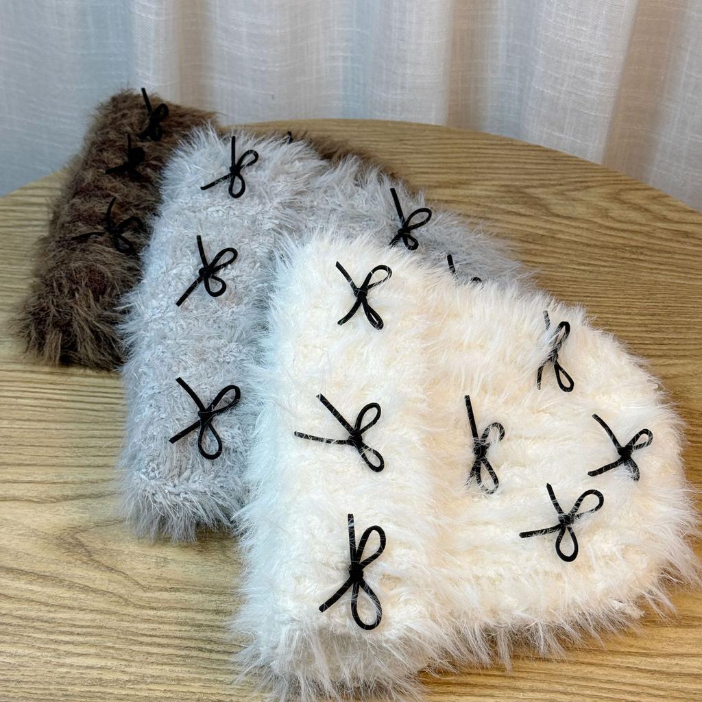 Sweet and Cute Bow Woolen Hat for Women in Autumn and Winter. New Face Showing Small Knitted Cold Proof Baotou Hat.