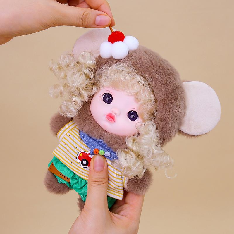 Exquisite Niedliche Puppe Vinyl Gesicht Plüschtiere Lockenköpfige Puppe Mit Kleidung Geburtstag Weihnachtsgeschenk für Kinder Mädchen Hängebeutel