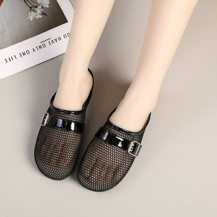 Summer outer wear mesh breathable bag head half slippers women's 2025 new one-pedal lazy shoes soft sole comfortable single shoes