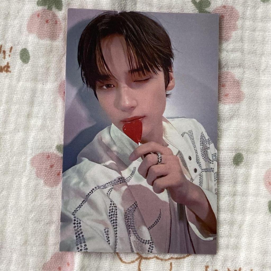 [USED] TXT Love Language Hueningkai Korea Sanok Trading Card