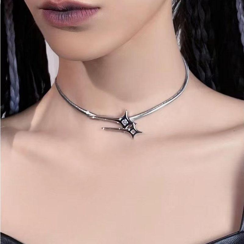 Laurel fairy rabbit zircon necklace female niche design advanced sense cute sweet versatile smart jade rabbit collarbone chain