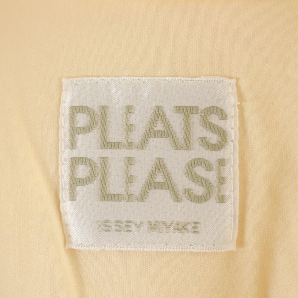 PLEATS PLEASE Isseimi Sunburn down coat 3 beige Women Used