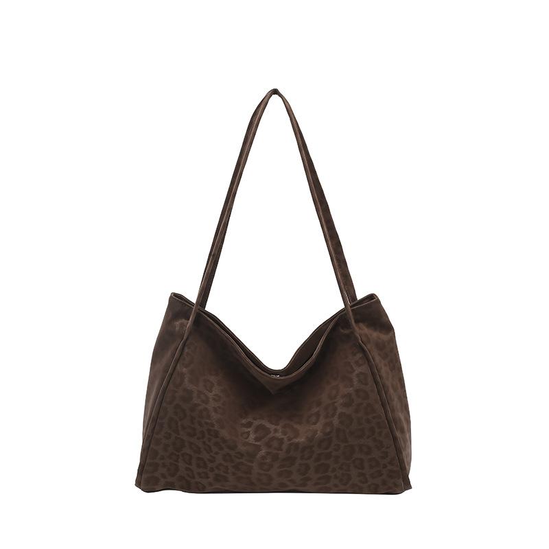 

Vintage largecapacity suede bag women s autumn Sen Meng commuter bucket bag casual tote bag