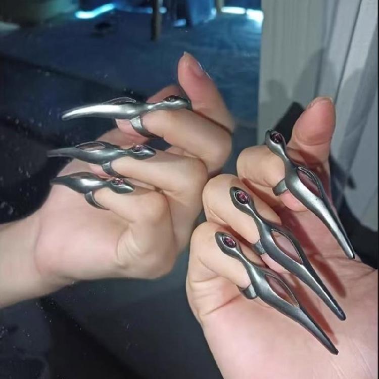 Comfortabel te Dragen Gotische Punk Ring Donkere Esthetiek Vingertop Ring Accessoires voor Subcultuur Liefhebbers en Trendsetters