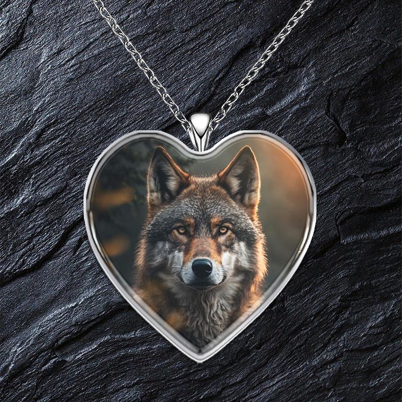 

Стильное крутое колье в форме сердечка