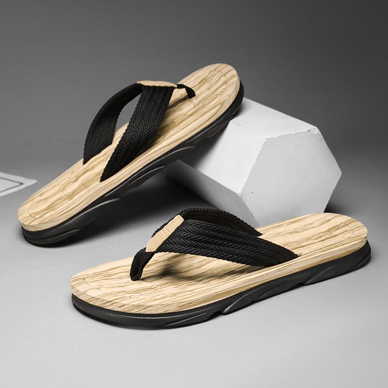 Men Summer High Quality Flip Flops Men Beach Slippers Fashion Outdoor Flip Flops Casual Breathable Slippers for Men New Sandals