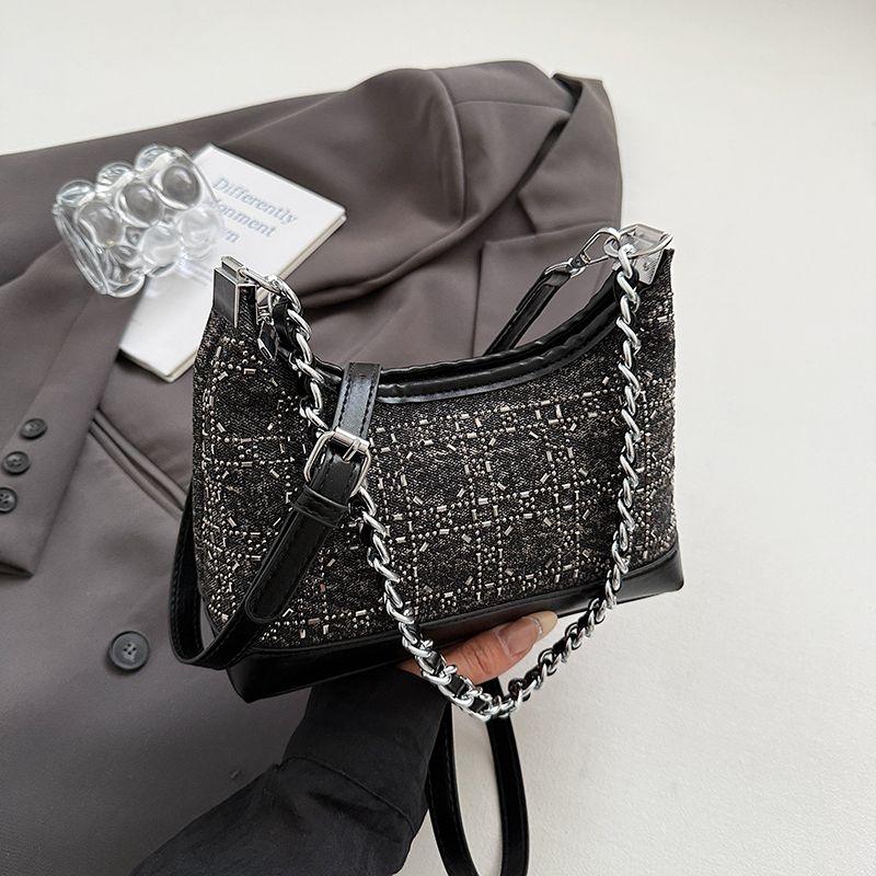 

High-Grade Diamond Bag Women 2025 New Summer Super Popular Chain Shoulder Underarm Selenodont Bag All-Match Messenger Bag Black