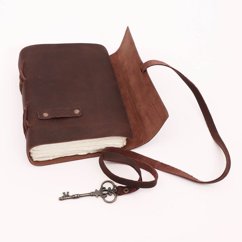 Leather Writing Notebook off white Paper Diary with a decorative key for Men and Women and gift diary in Brown Color