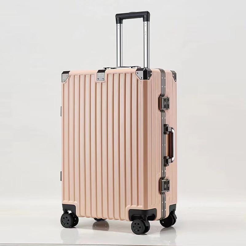 Women's Wide Drawbar Spinner Suitcase