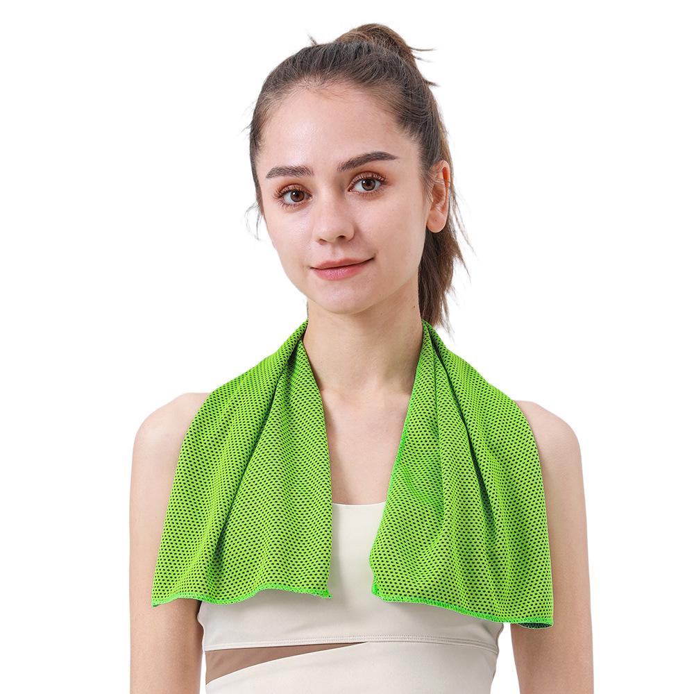 Customizable Cooling Sports Towel - Perfect for Summer Fitness 30x60cm (±2cm)
